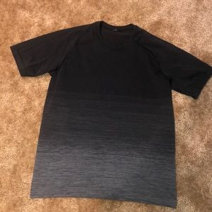 Men’s lululemon shirt